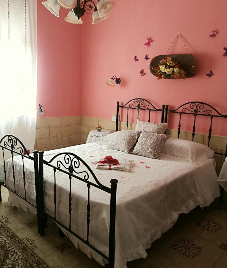 Arnesano La Casina Di Vanni - Casa Vacanza Nel Cuore Del Salento מראה חיצוני תמונה